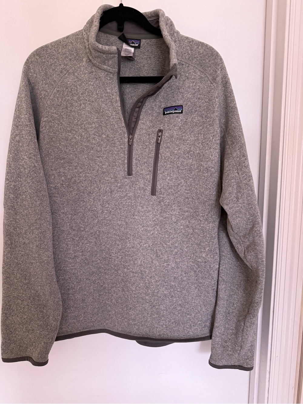 Patagonia Men's Gray Quarter-Zip Fleece Pullover better sweater